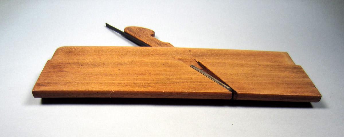 1995.0006.251 A-C Round plane, Sole