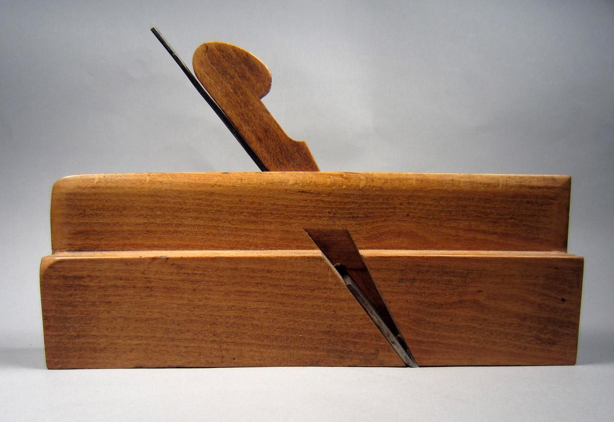 1995.0006.253 A-C Hollow plane, View 2