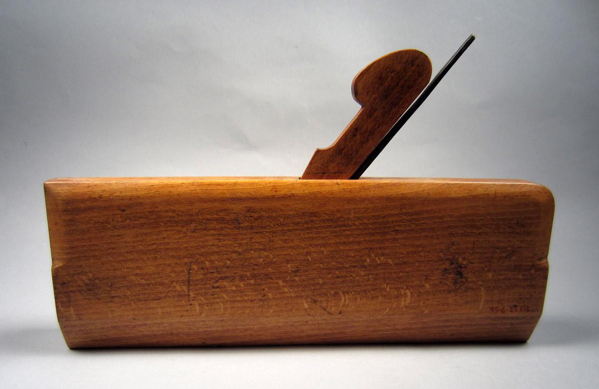 1995.0006.252 A-C Hollow plane, Back
