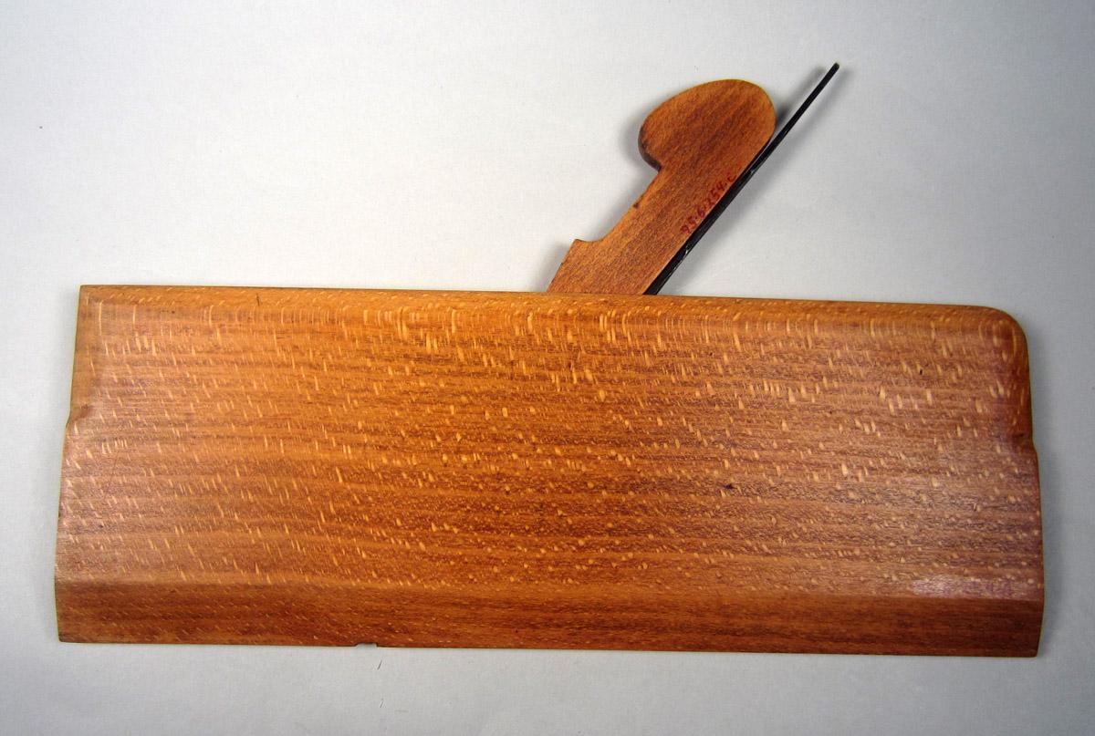 1995.0006.254 A-C Hollow plane, Back