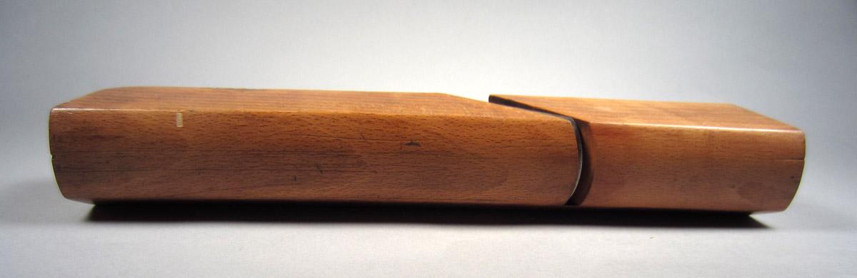 1995.0006.256 A Round plane, Underside