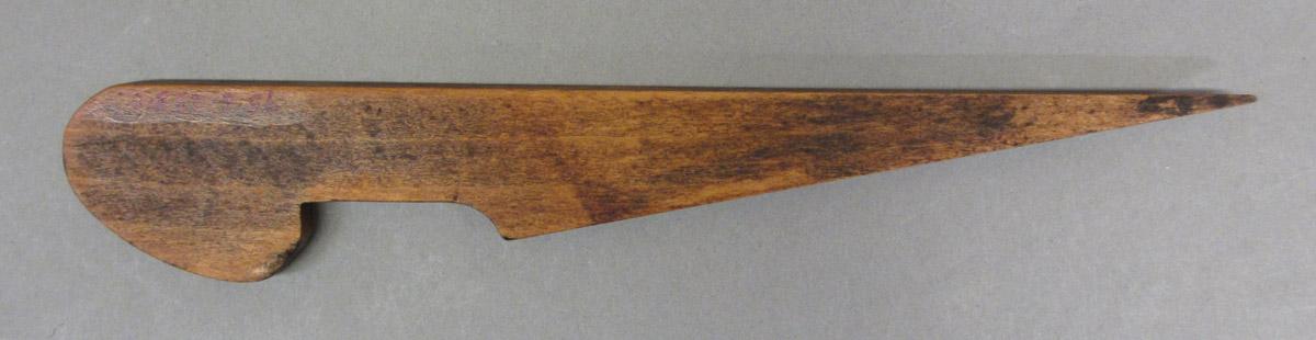1995.0006.258 Hollow plane, wedge side 1
