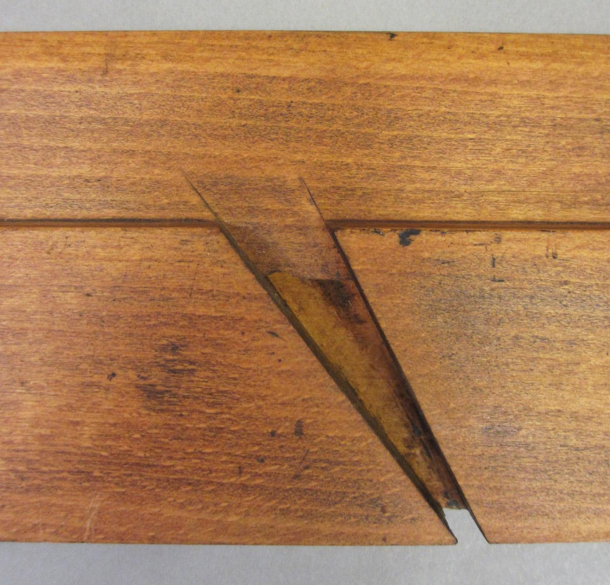 1995.0006.258 Hollow plane, stock throat detail