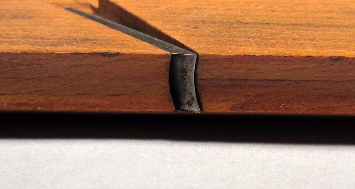 1995.0006.259 A Hollow plane, Sole