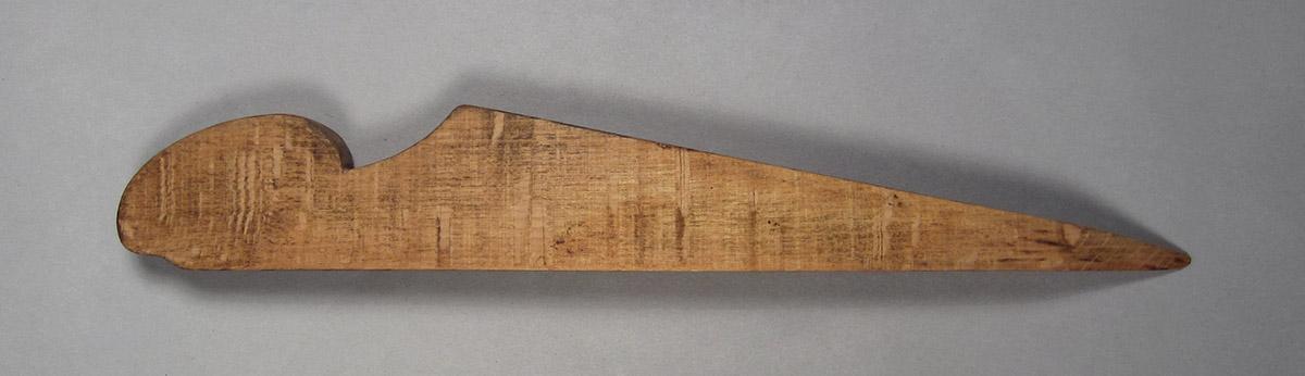 1995.0006.261 A-C, Tongue plane, wedge side 1