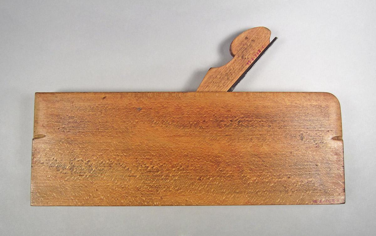 1995.0006.268 A-C, Molding plane, overall side 2