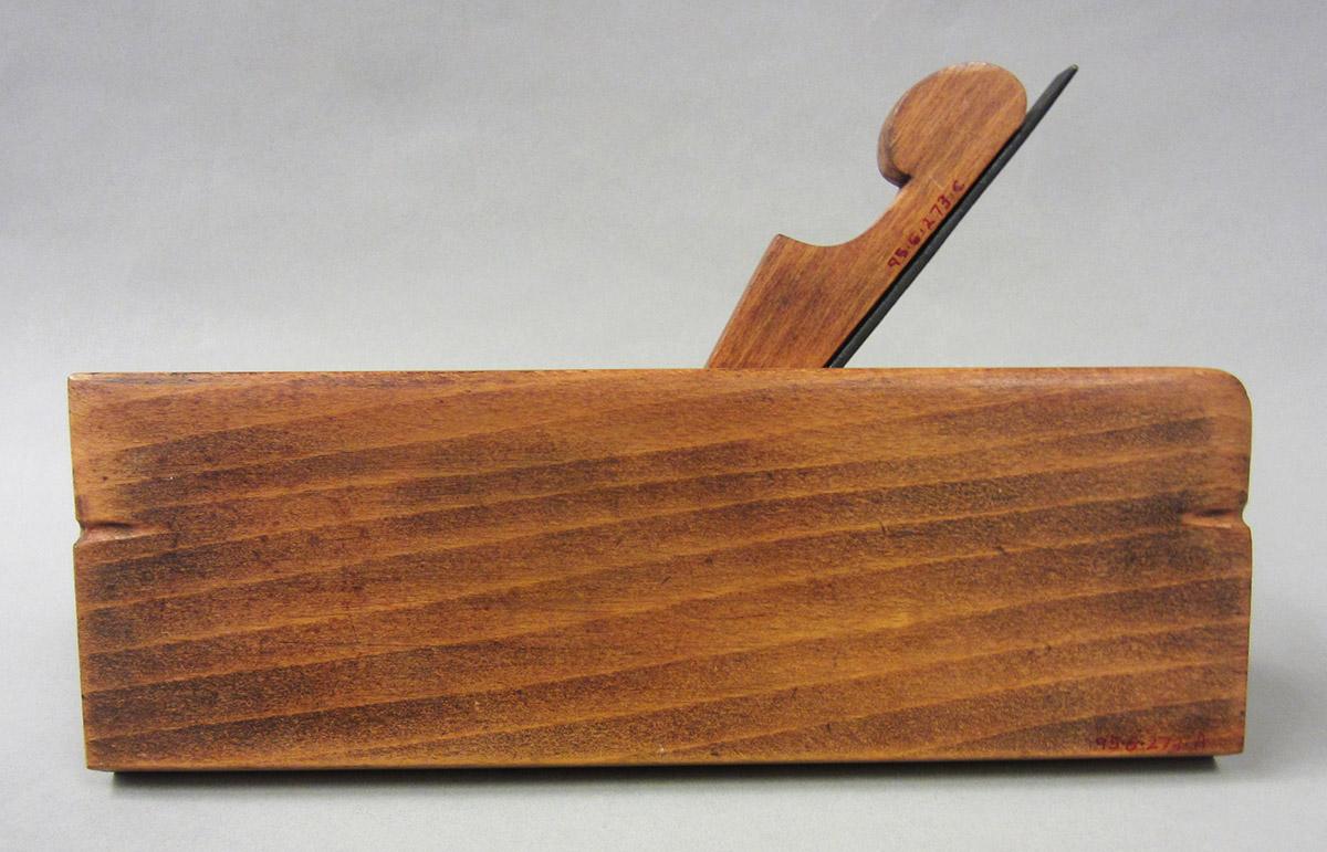 1995.0006.273 Molding plane, overall side 2