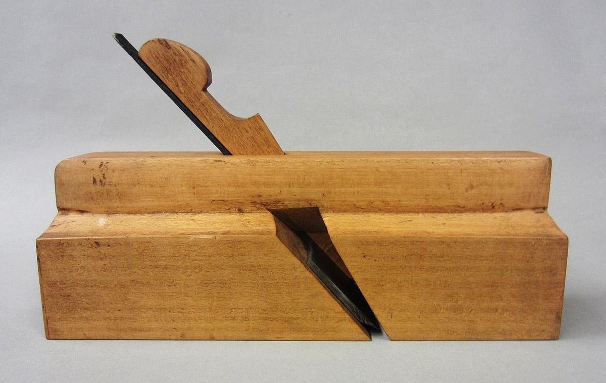 1995.0006.275 Molding plane, overall side 1