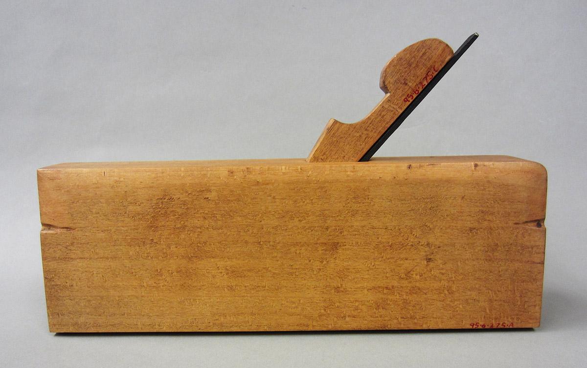 1995.0006.275 Molding plane, overall side 2