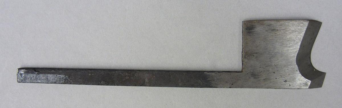 1995.0006.275 Molding plane, blade side 1