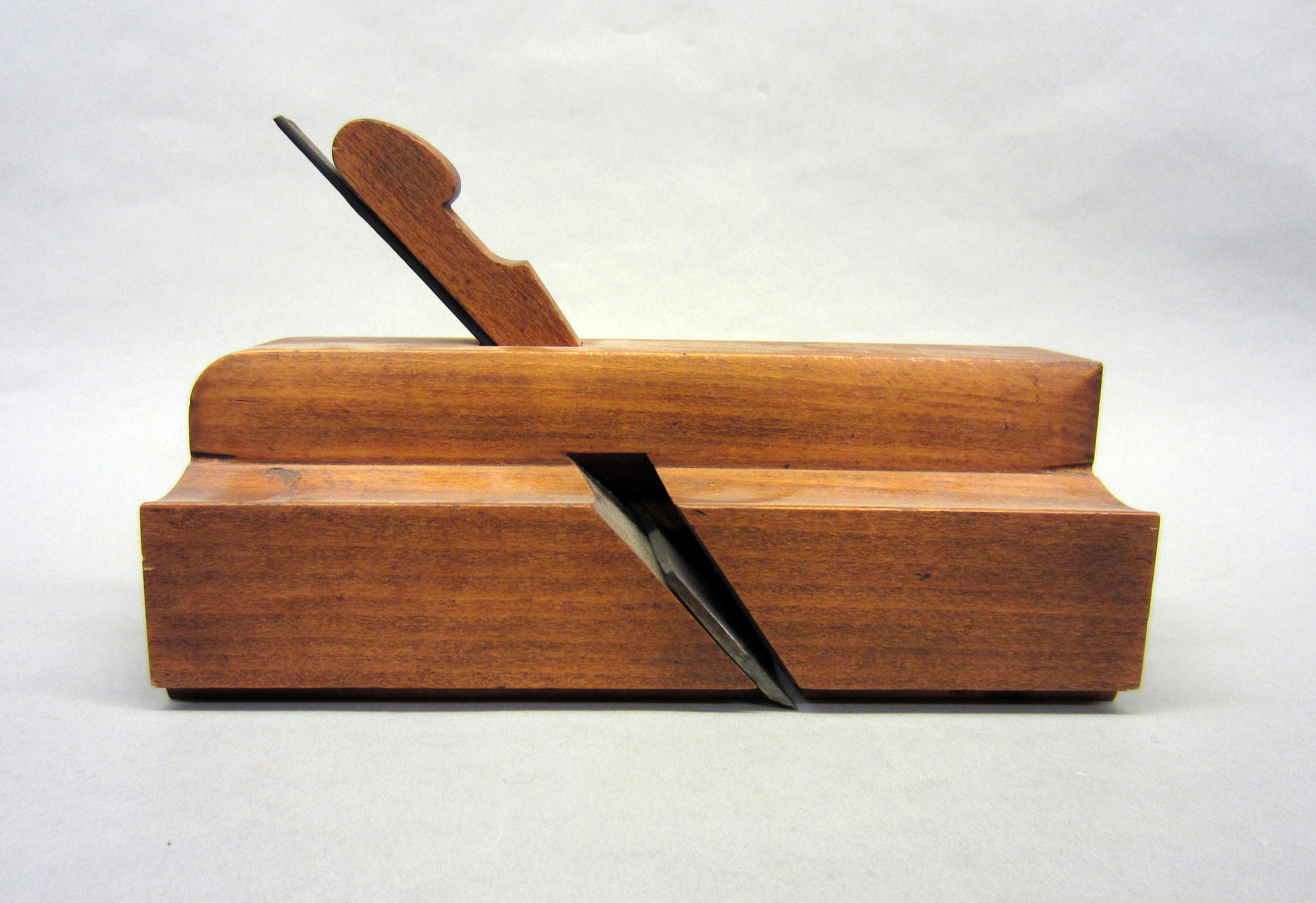 1995.0006.282 A-C Molding plane, View 1