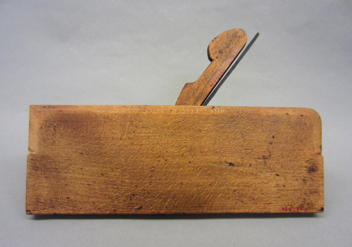 1995.0006.284 A-C Bead plane, View 2