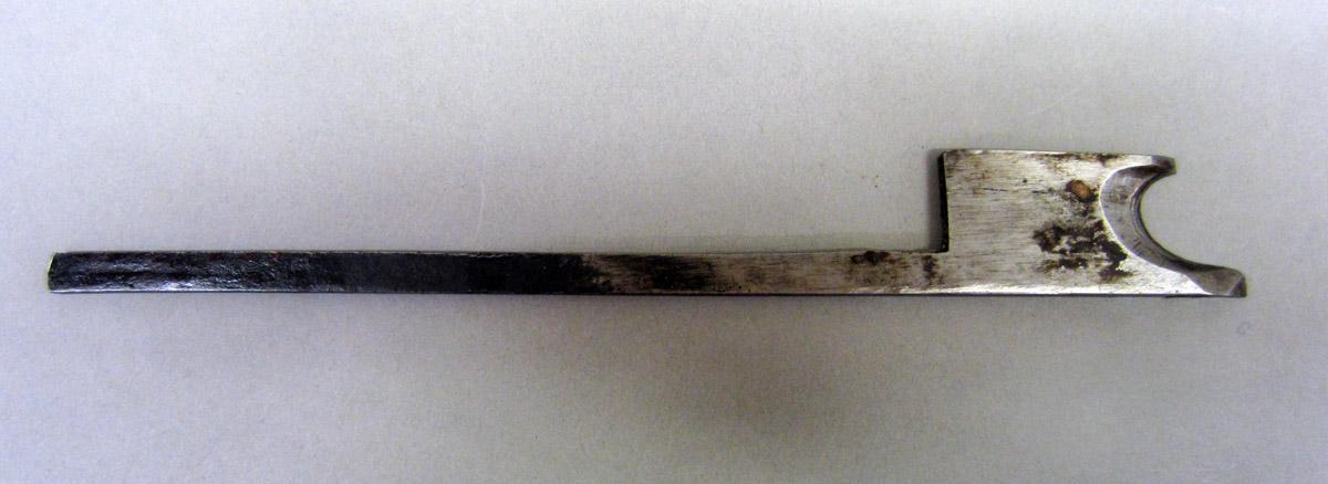 1995.0006.284 B Bead plane, Iron 1
