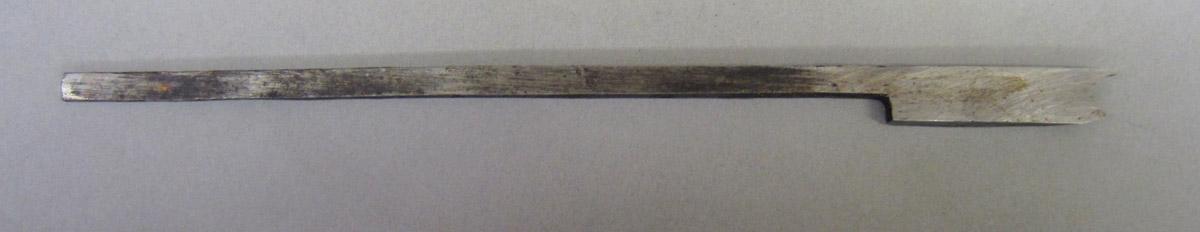1995.0006.286 A Bead plane, Iron 1