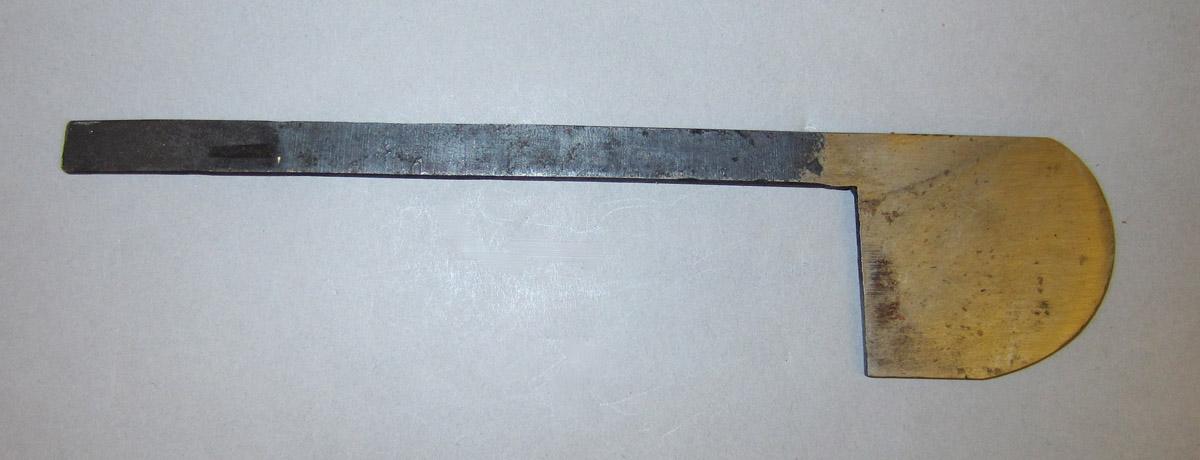 1995.0006.287 B Cove plane, Iron 1