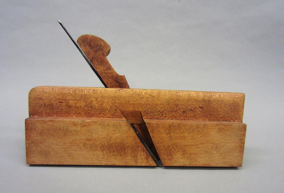 1995.0006.288 Molding plane, View 1