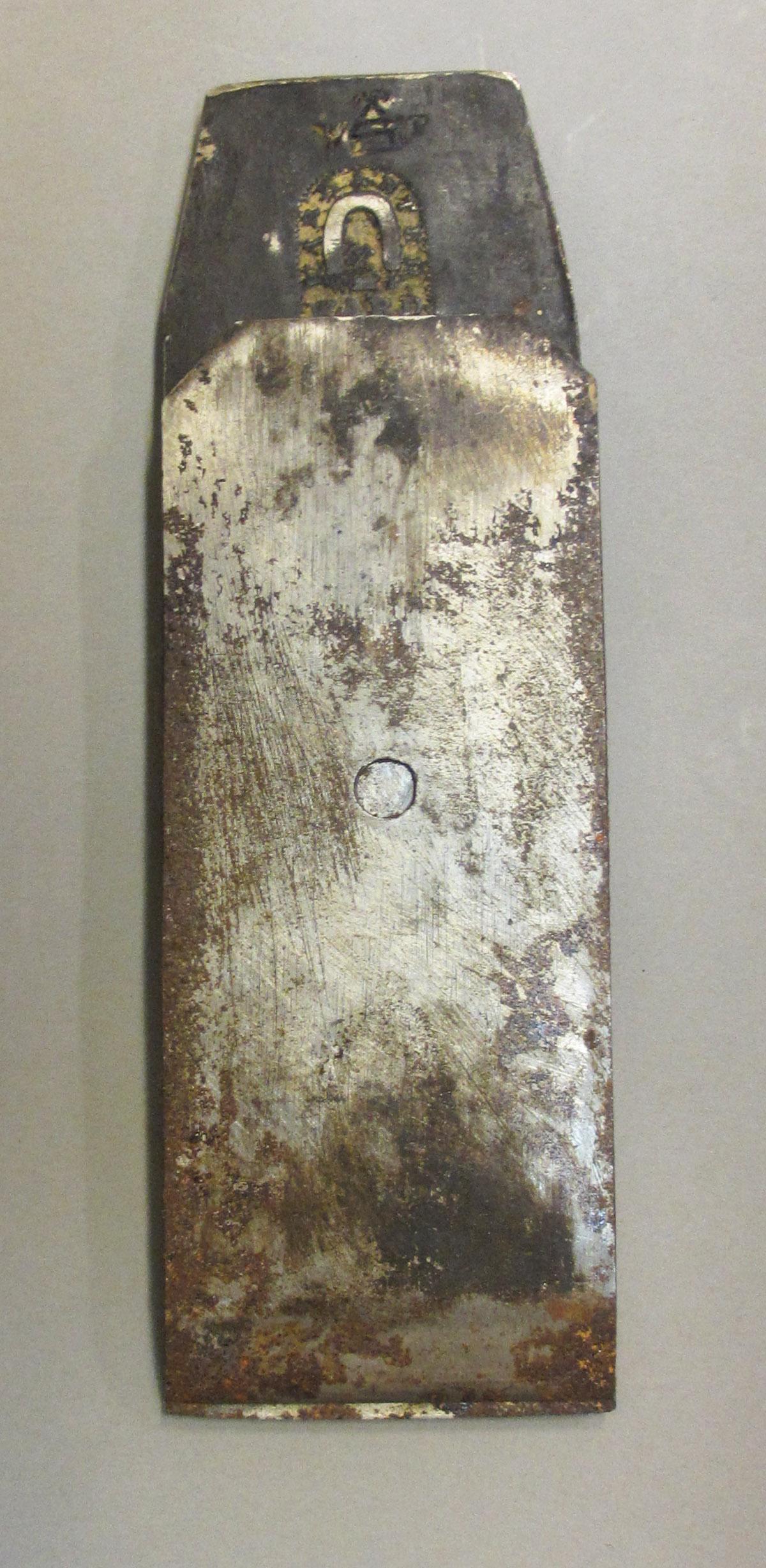 1995.0006.293 Double plane iron, Underside