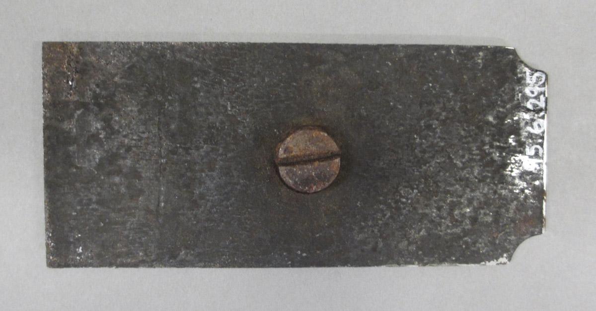 1995.0006.295 Plane cap iron, top view