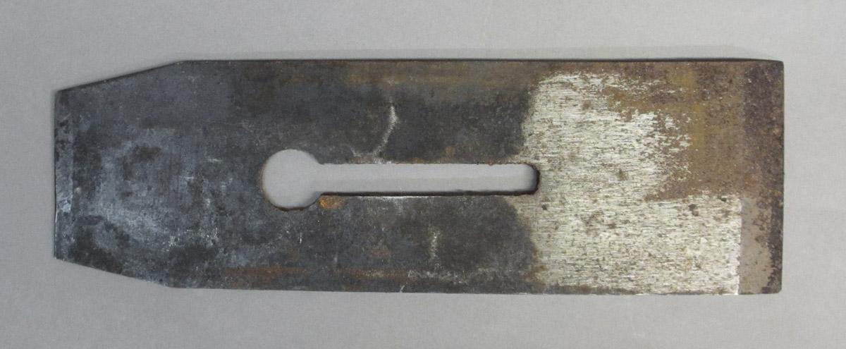 1995.0006.297 Plane blade, bottom view