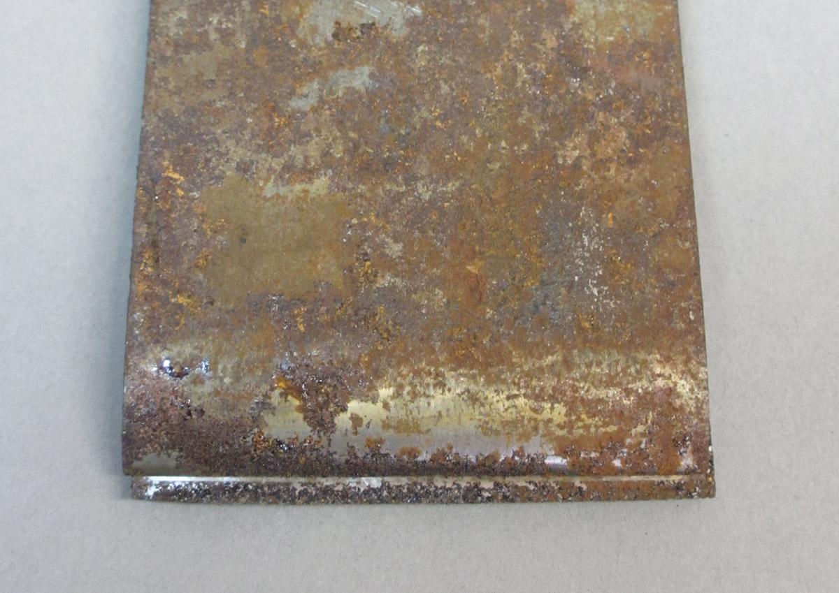 1995.0006.299 Plane blade, edge view