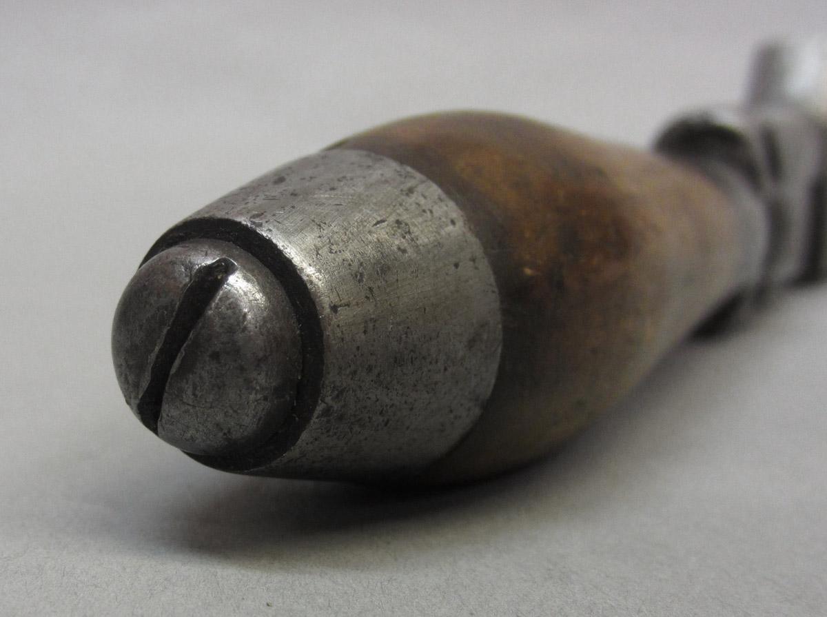 1995.0006.302 Screw wrench, handle base