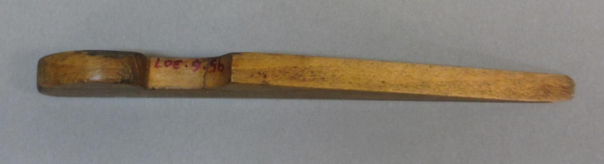 1995.0006.307 Molding plane wedge, top view