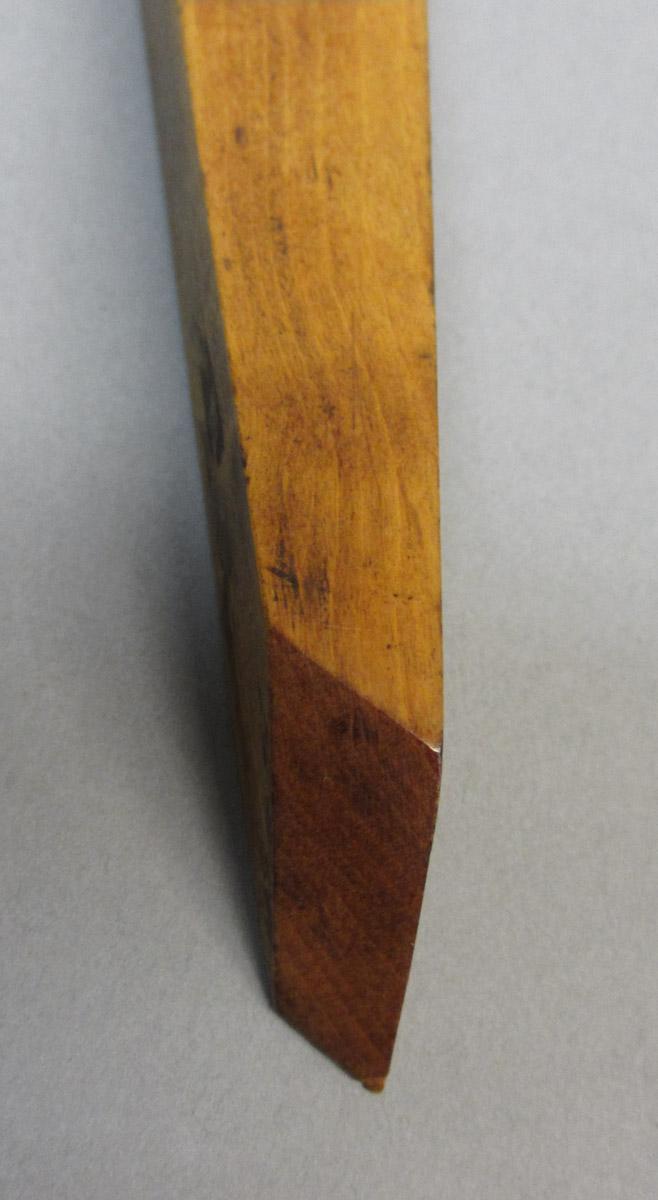 1995.0006.309 Molding plane wedge, detail view 1