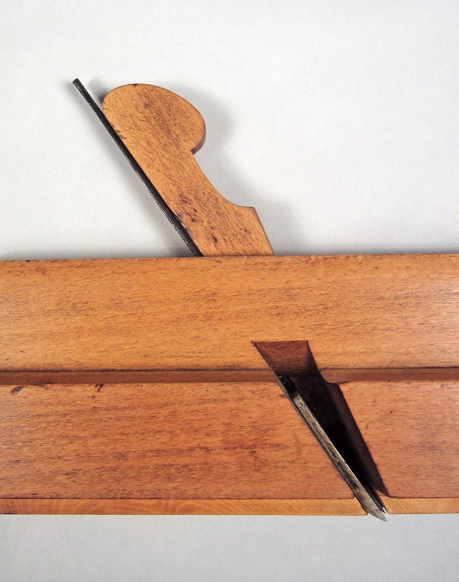 1995.0006.315, Molding plane, wedge and blade
