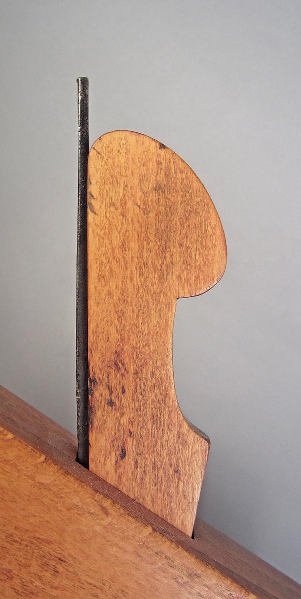 1995.0006.315, Molding plane, wedge and blade top