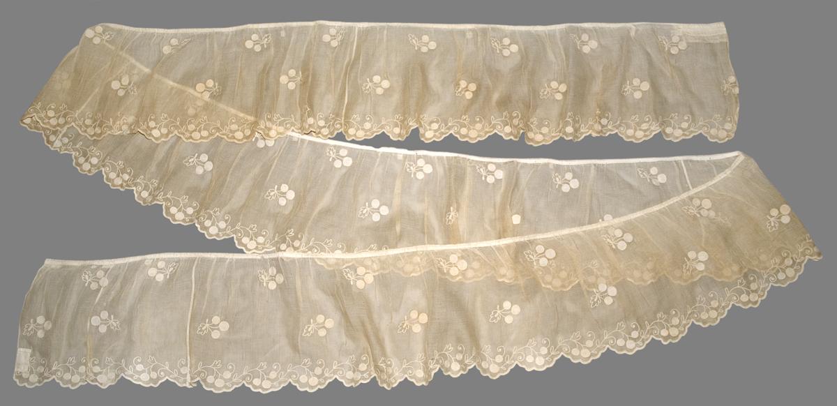 1952.0347.002 Bed Hanging, Valance