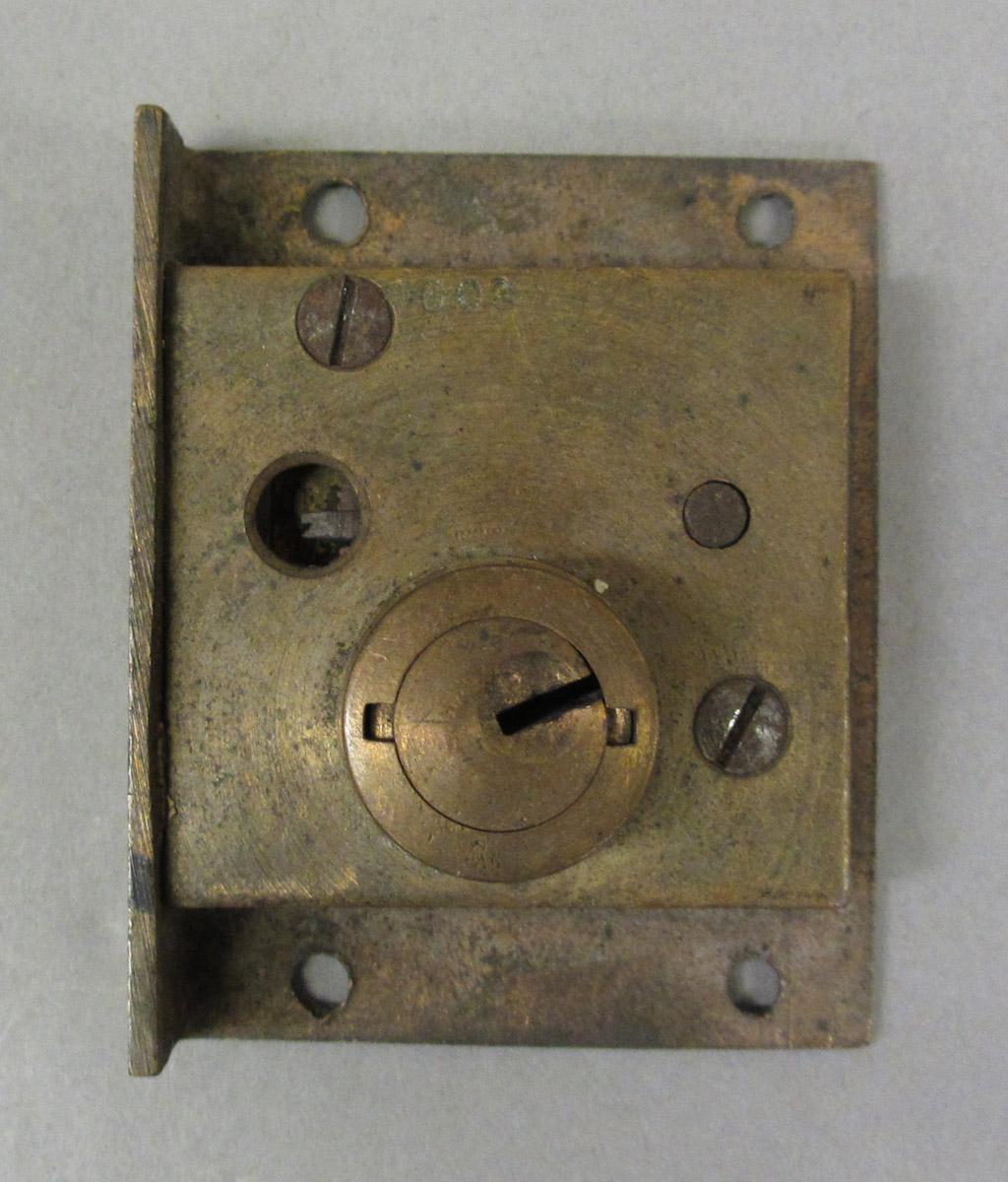 1995.0006.325 Lock, top view
