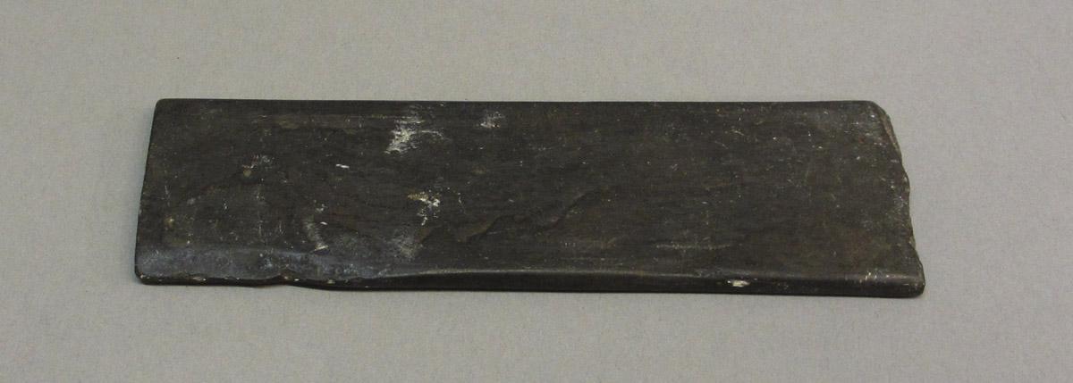 1995.0006.332 Oil stone
