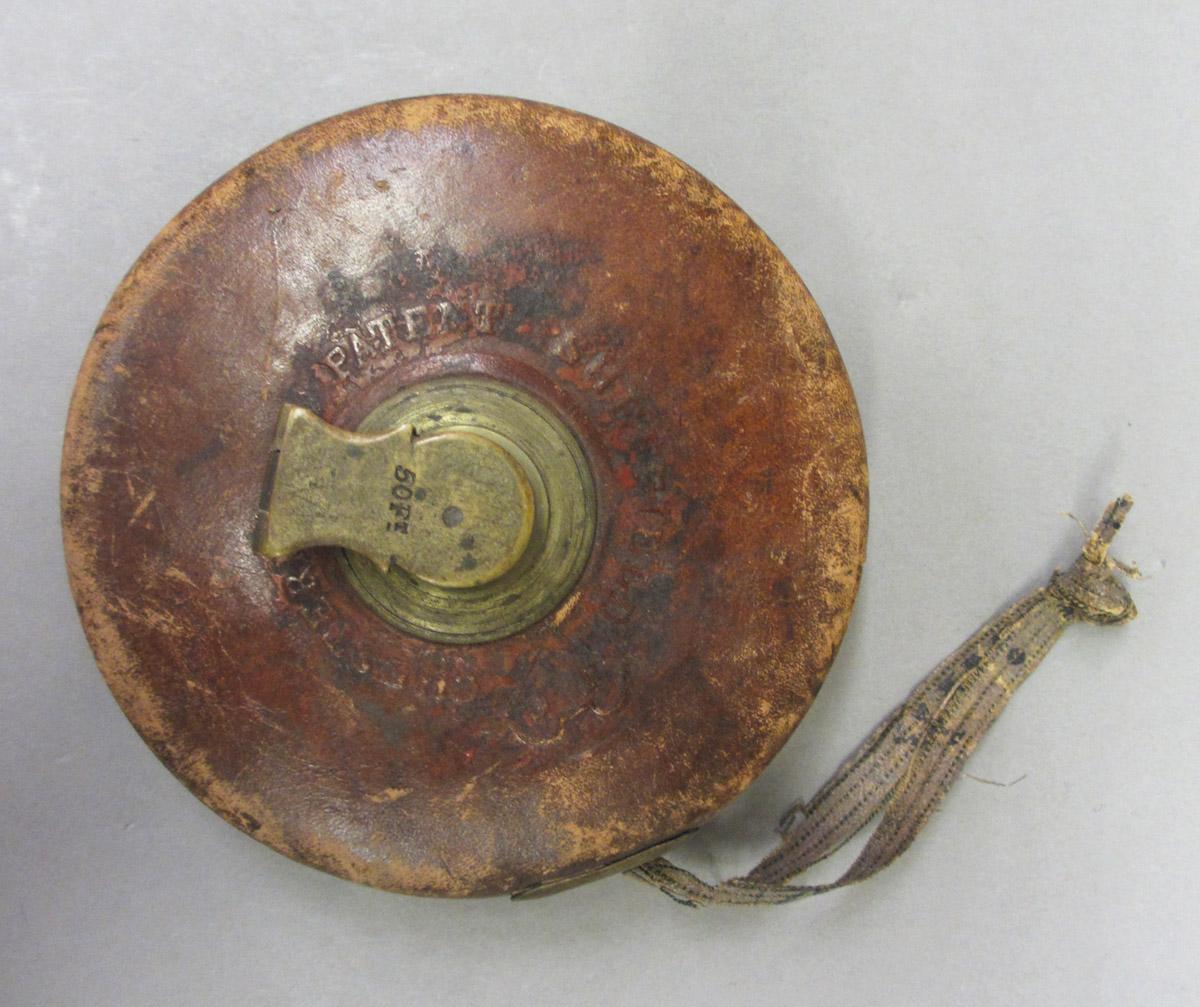 1995.0006.337 Measuring tape, top view