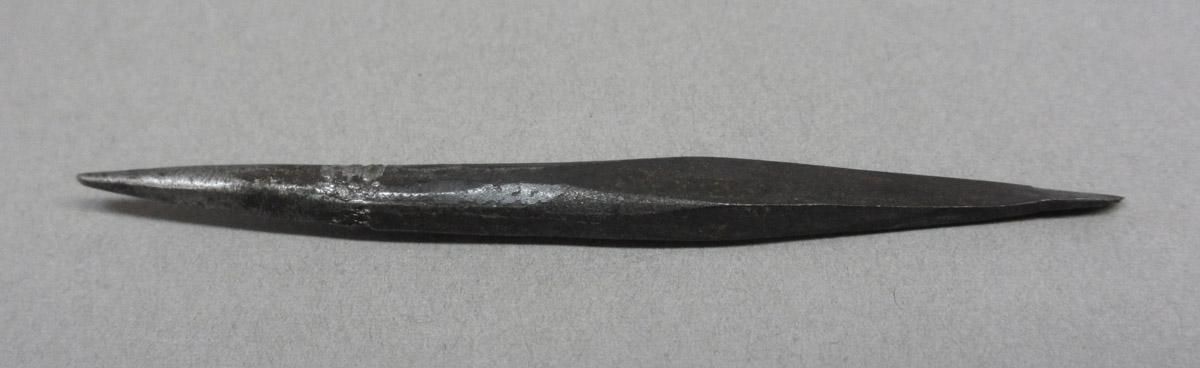 1995.0006.344 Awl blade, side 1