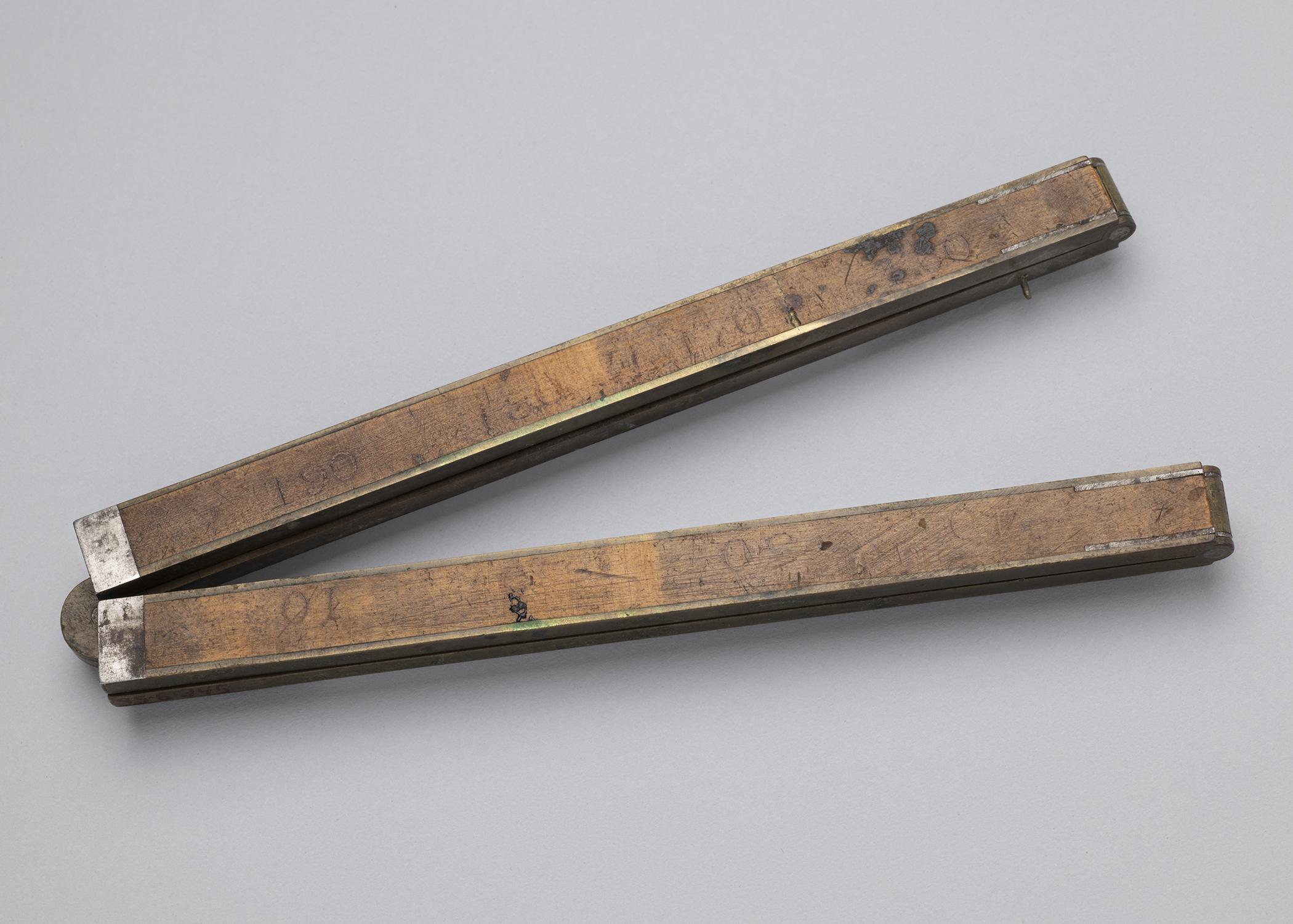 1995.0006.345  Ruler, Folding rule or ruler, view 2