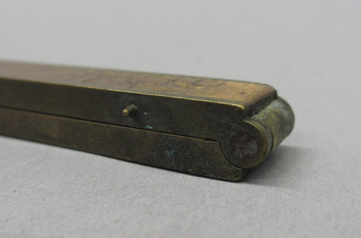 1995.0006.349 Ruler, hinge detail
