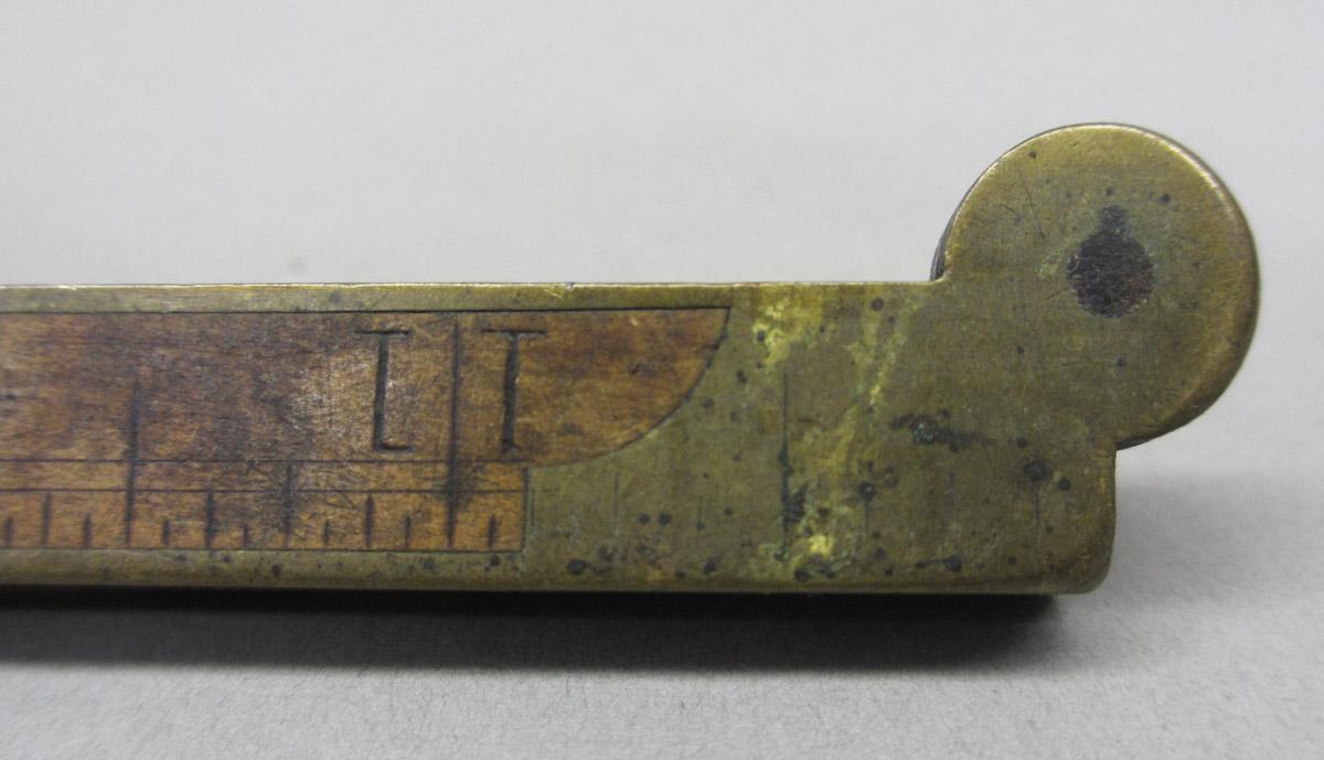 1995.0006.349 Ruler, broken hinge detail