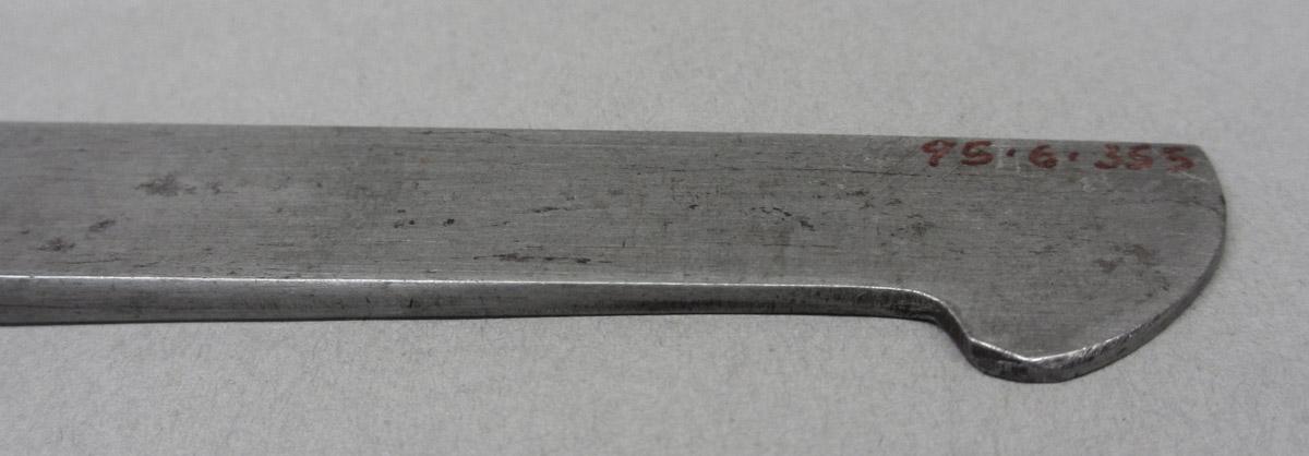 1995.0006.355 Plow plane iron, top detail
