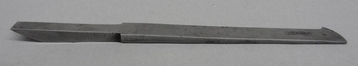 1995.0006.357 Plow plane iron, angle view