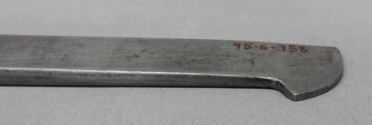 1995.0006.358 Plow plane iron, top detail