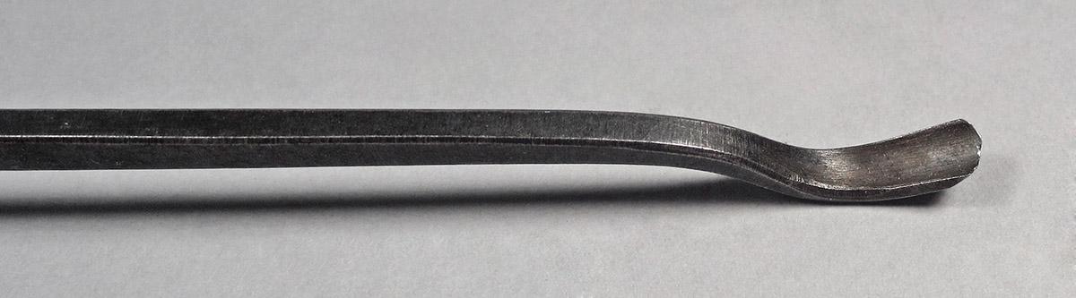 1995.0006.368, Gouge, blade detail