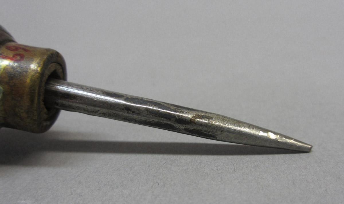 1995.0006.369 Awl, tip detail