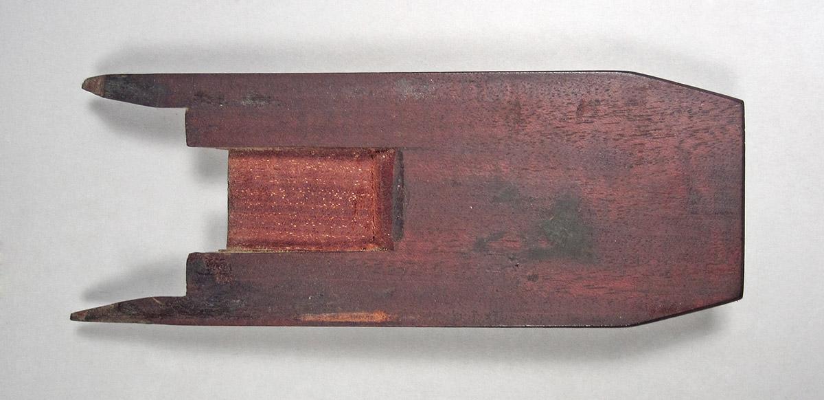 1995.0006.370 A-E, Smoothing plane, wedge side 3