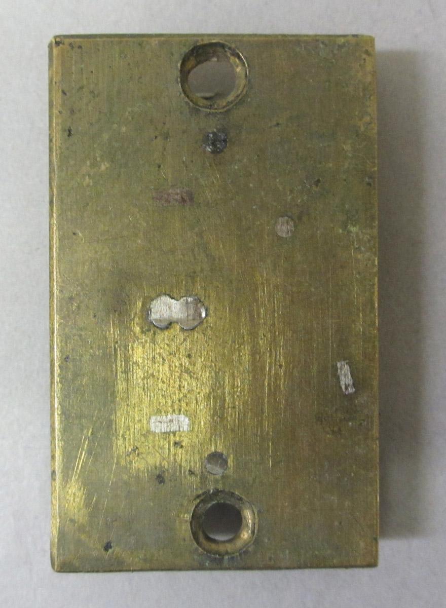 1995.0006.386 Lock, bottom view
