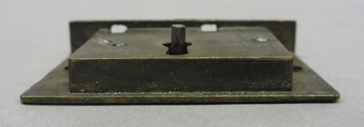 1995.0006.386 Lock, side 2 view