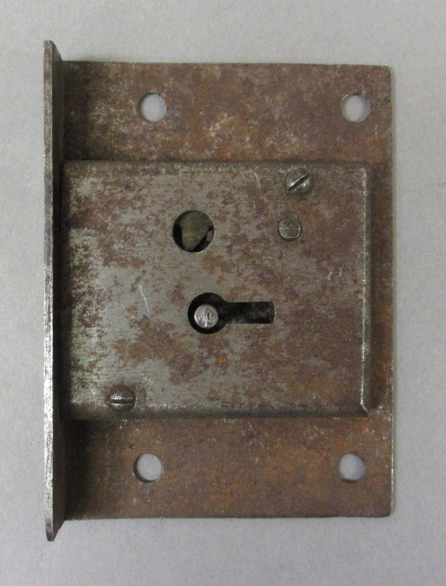 1995.0006.387 Lock, top view