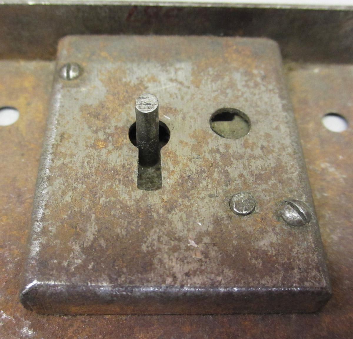 1995.0006.387 Lock, detail