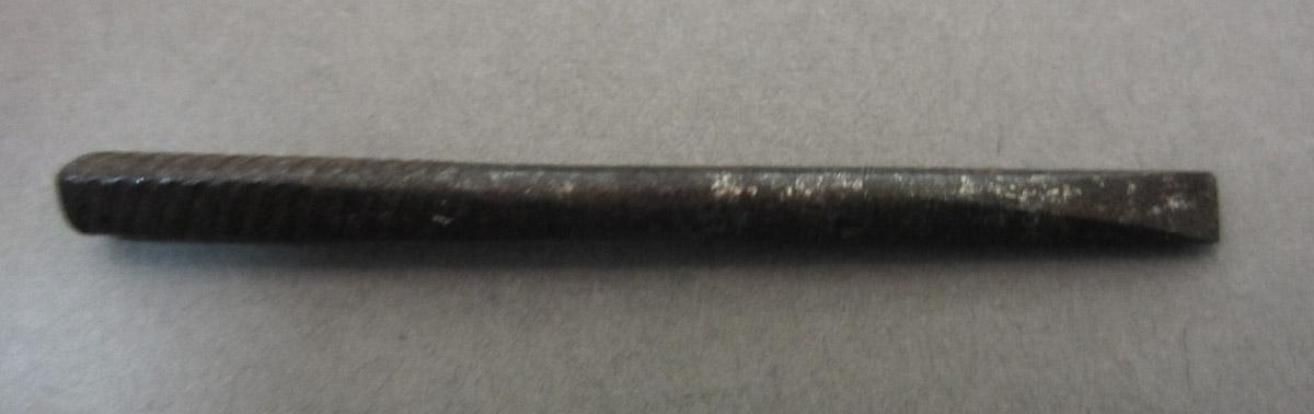 1995.0006.388 K Awl pad, bit K