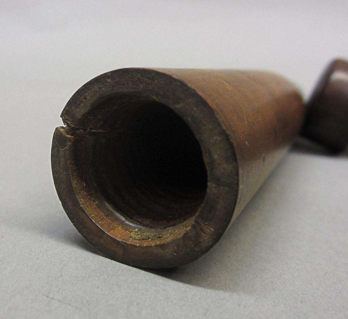 1995.0006.388 A,B Awl pad, handle hollow detail