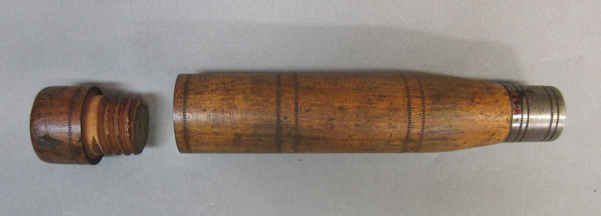 1995.0006.389 A,B Awl pad, handle